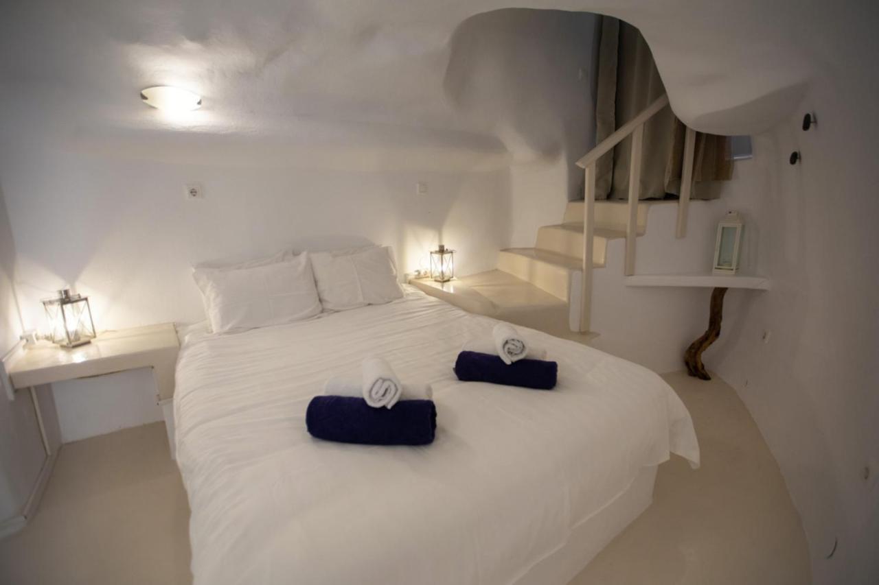 Sunset View Villa Santorini - With Outdoor Jacuzzi Firostefani Exterior foto