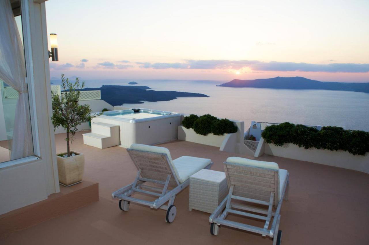 Sunset View Villa Santorini - With Outdoor Jacuzzi Firostefani Exterior foto