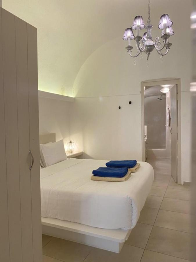 Sunset View Villa Santorini - With Outdoor Jacuzzi Firostefani Exterior foto
